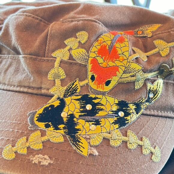 NWOT Adjustable Cap with Decorative Fish Hawaiian Hat - Picture 2 of 5